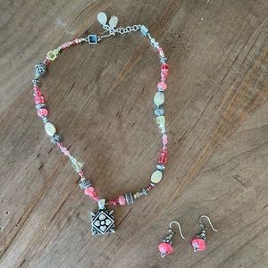 Tres Jolie Necklace & Earrings Set